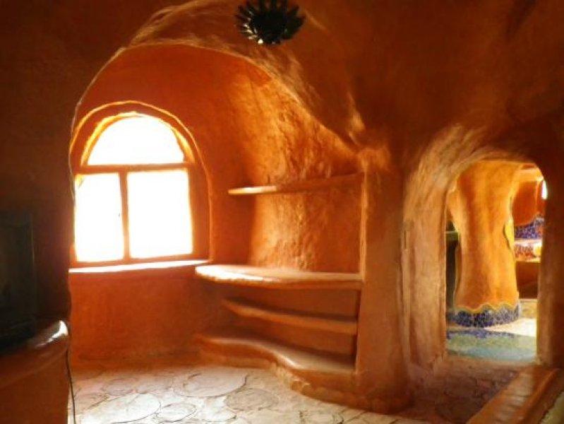 Tamamı kilden yapılmış ev: Casa Terracota