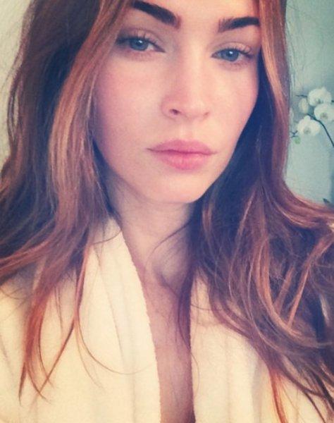 Güzel oyuncu Megan Fox Hawaii'de