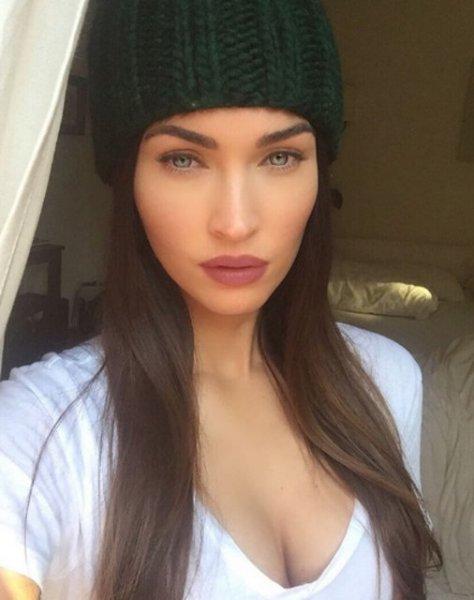 Güzel oyuncu Megan Fox Hawaii'de