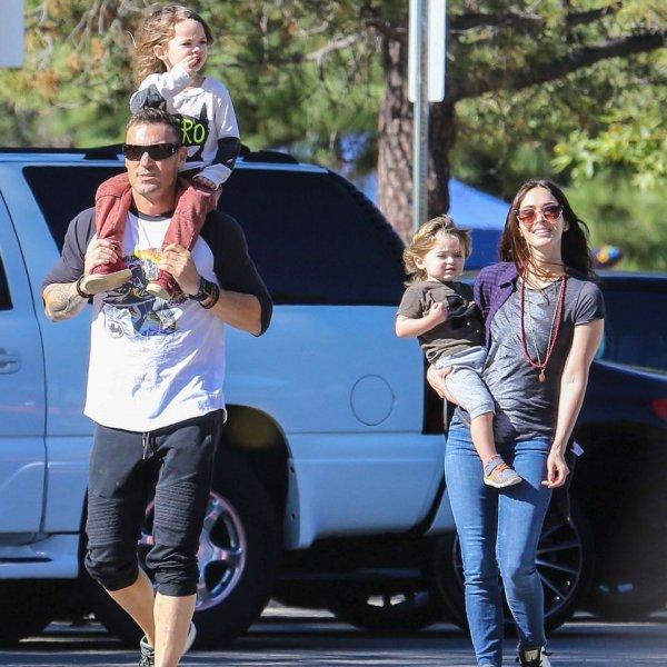 Güzel oyuncu Megan Fox Hawaii'de