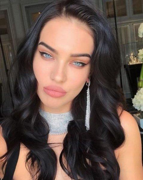 Rus model Adriana Lima'nın tahtına aday - Resim 1