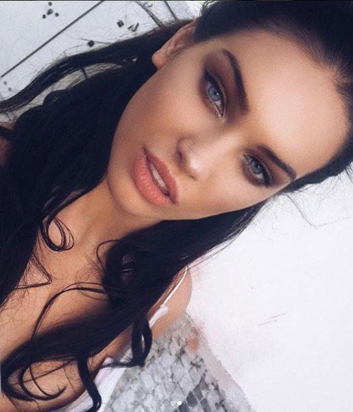 Rus model Adriana Lima'nın tahtına aday - Resim 26