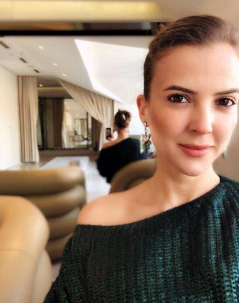 Güzel sunucu Simge Fıstıkoğlu evlendi 