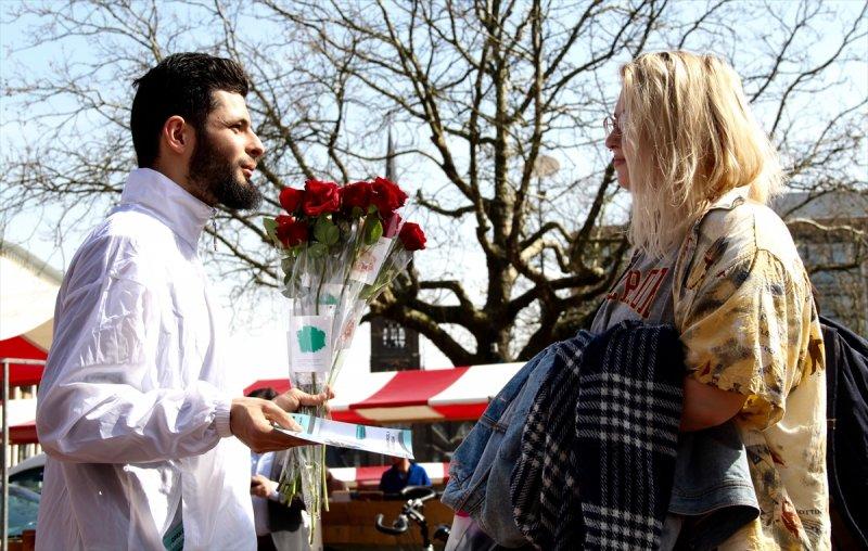 Hollanda'da 'Buyurun ben Müslümanım' etkinliği