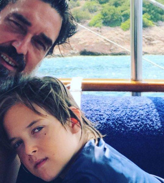 Burak Hakkı'nın çiftlik hayatı