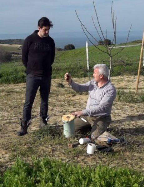 Burak Hakkı'nın çiftlik hayatı