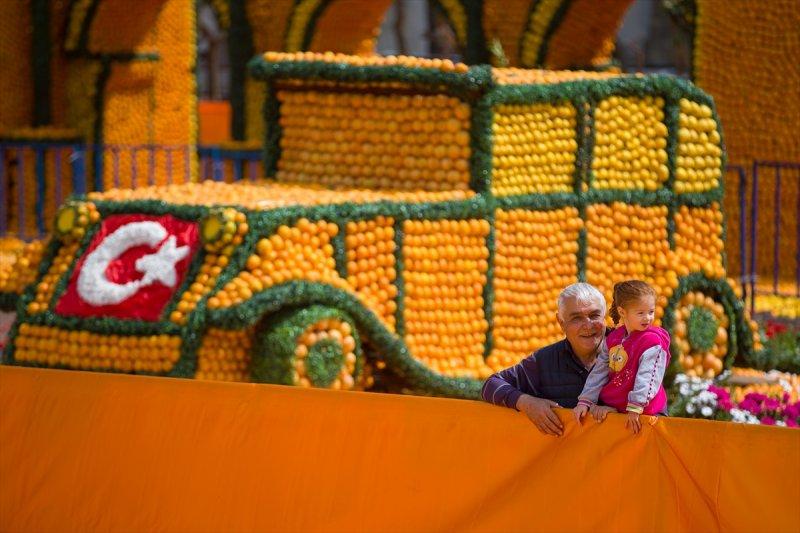 Antalya'da 'Portakal Çiçeği Günleri' başladı