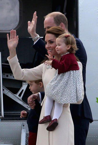 İngiliz Kraliyet Ailesi'nin tuhaf ve katı kuralları