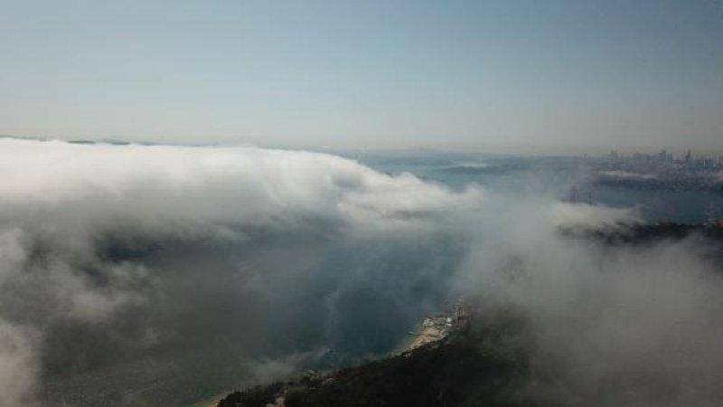 İstanbul Boğazı'nda sis gemiler için kabus oldu