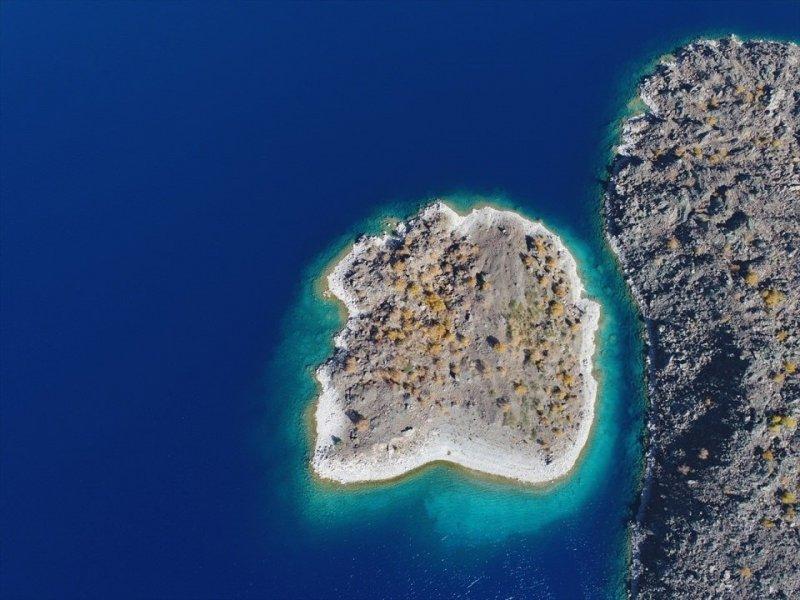 Türkiye'nin en büyük krater gölü: Nemrut