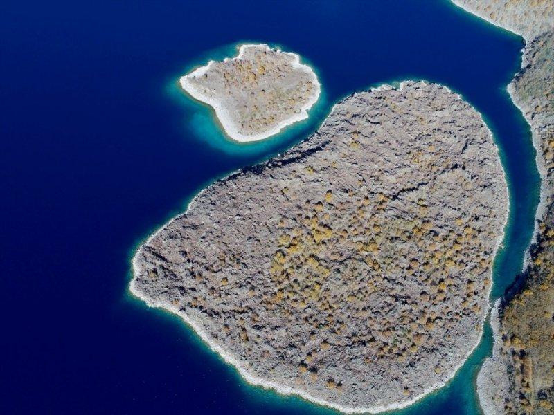 Türkiye'nin en büyük krater gölü: Nemrut