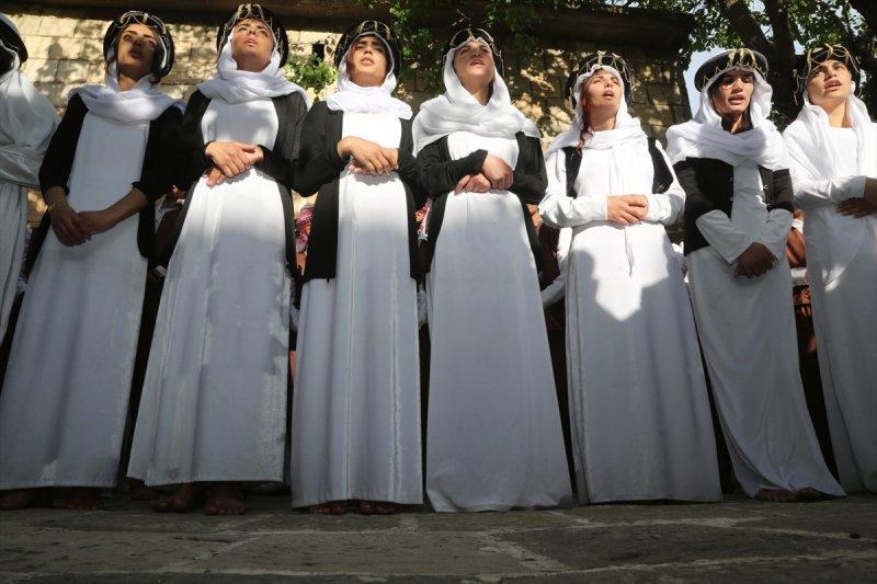 Ezidiler 'Kırmızı Çarşamba Bayramı'nı kutladı