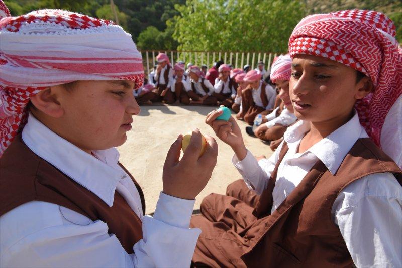 Ezidiler 'Kırmızı Çarşamba Bayramı'nı kutladı