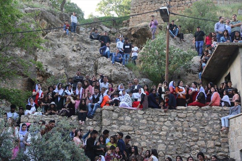 Ezidiler 'Kırmızı Çarşamba Bayramı'nı kutladı
