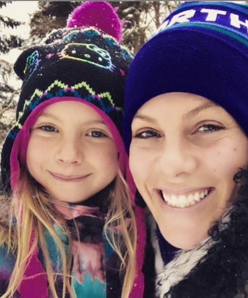 Pink dünyanın en güzel kadını seçildi