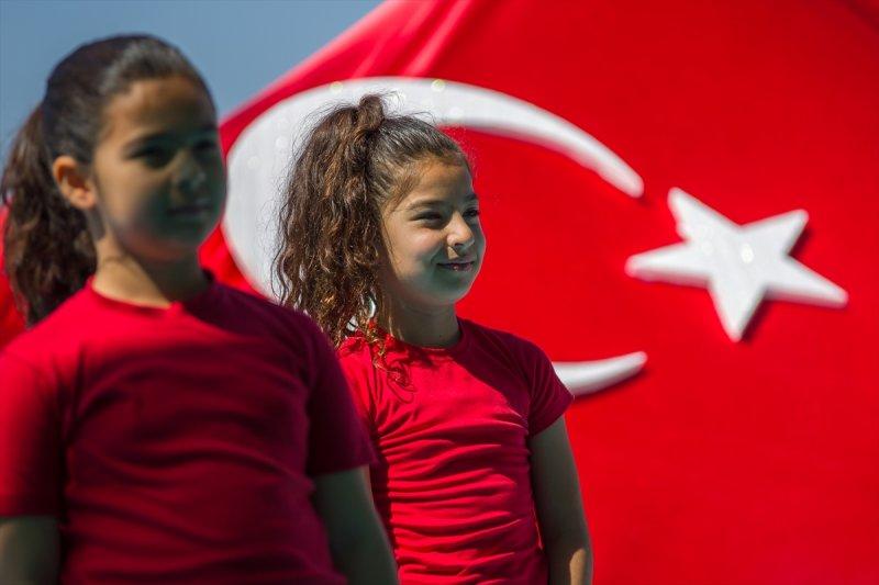 23 Nisan yurt genelinde kutlanıyor