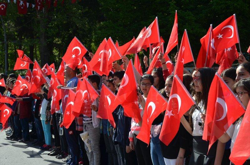 23 Nisan yurt genelinde kutlanıyor