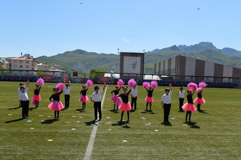 23 Nisan yurt genelinde kutlanıyor