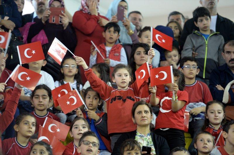 23 Nisan yurt genelinde kutlanıyor