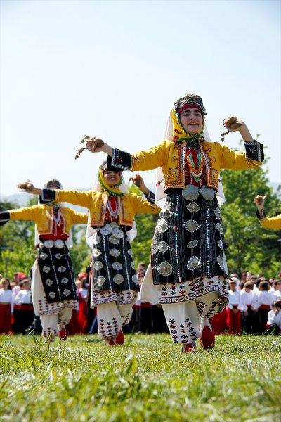 23 Nisan yurt genelinde kutlanıyor