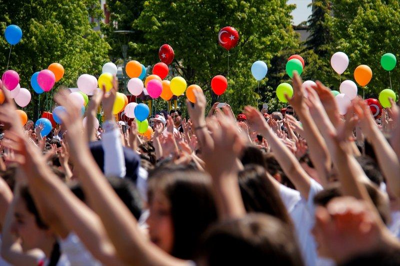 23 Nisan yurt genelinde kutlanıyor