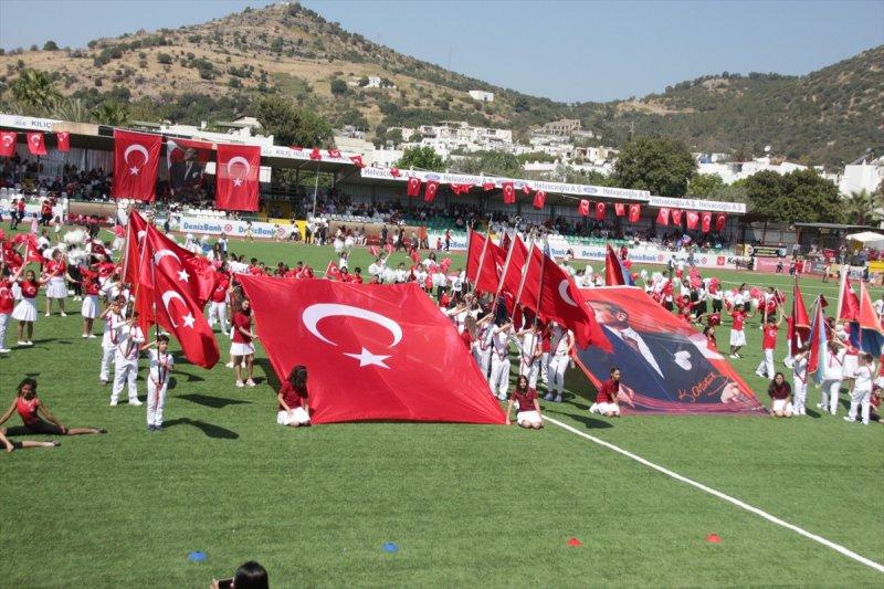 23 Nisan yurt genelinde kutlanıyor