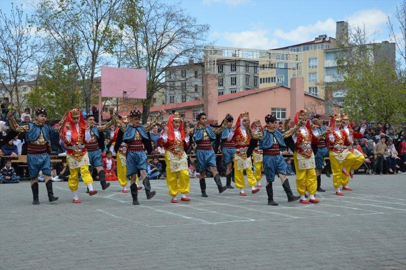23 Nisan yurt genelinde kutlanıyor