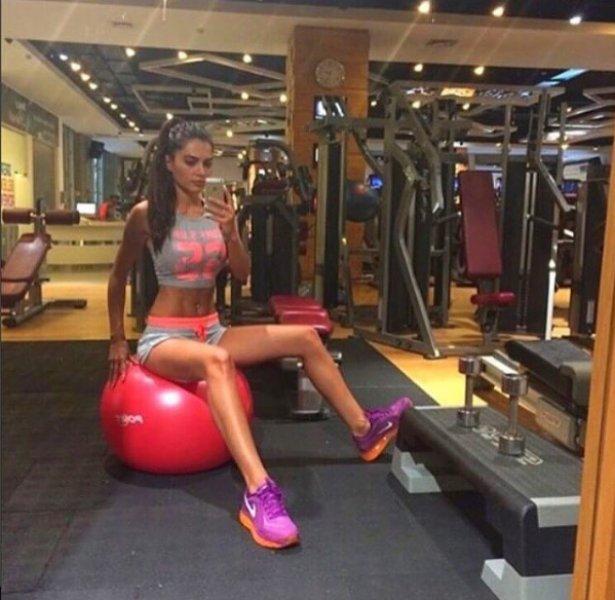 Ceren Hindistan hakkında yapılan iddialara açıklama getirdi 