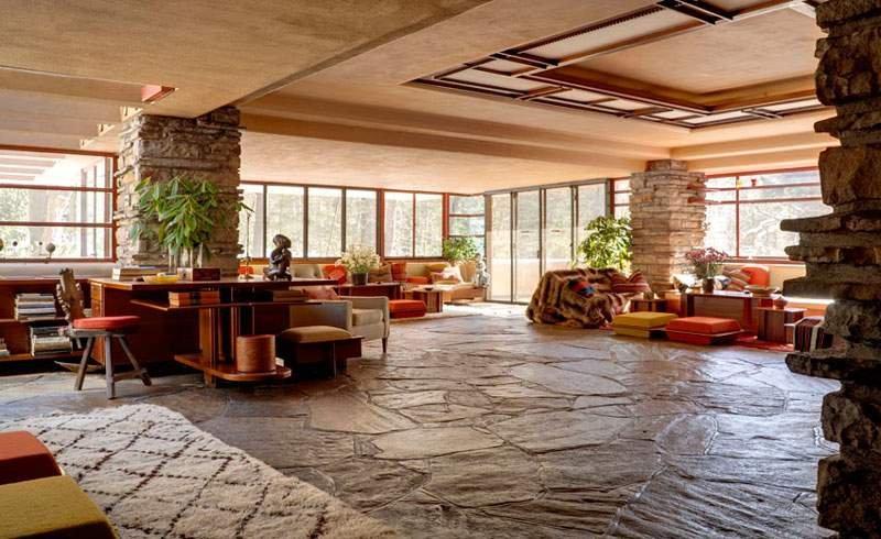 Doğa ile İç içe bir mimari harikası şelale evi 