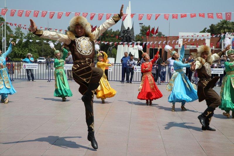 6 ton mesir macunu halka saçıldı - Resim 29