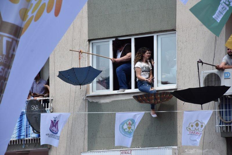 6 ton mesir macunu halka saçıldı - Resim 23
