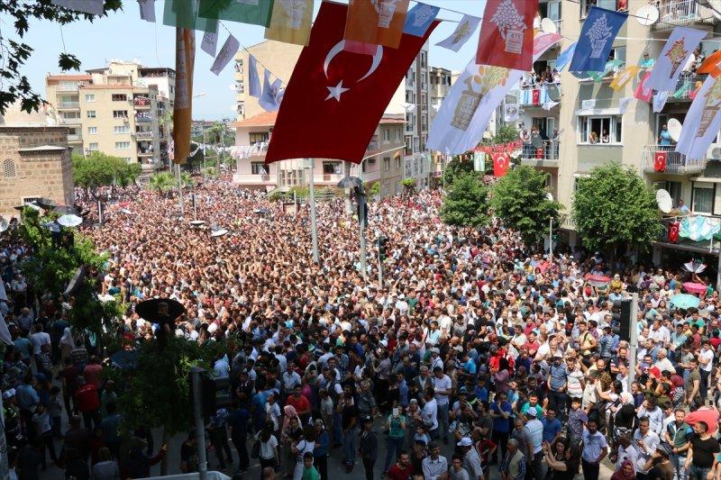 6 ton mesir macunu halka saçıldı - Resim 17