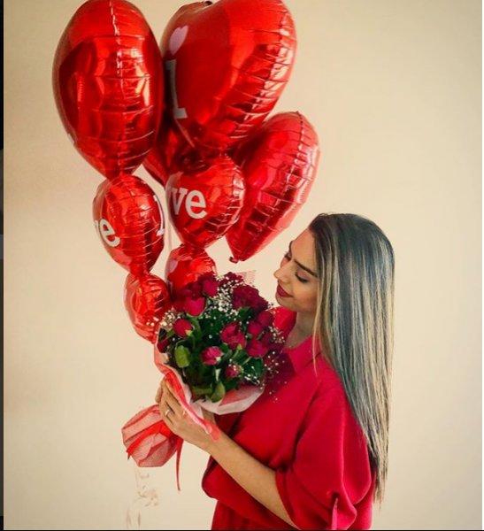 Mesut Özil'den sevgilisine romantik sürpriz 