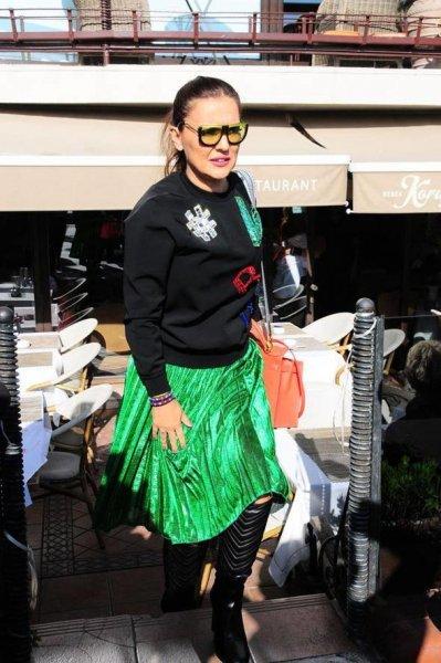 Demet Akalın'dan rüküş kombinler 