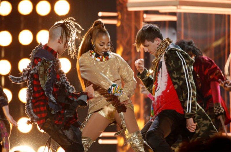 Janet Jackson Katarlı eşinden ayrılınca eski haline geri döndü 