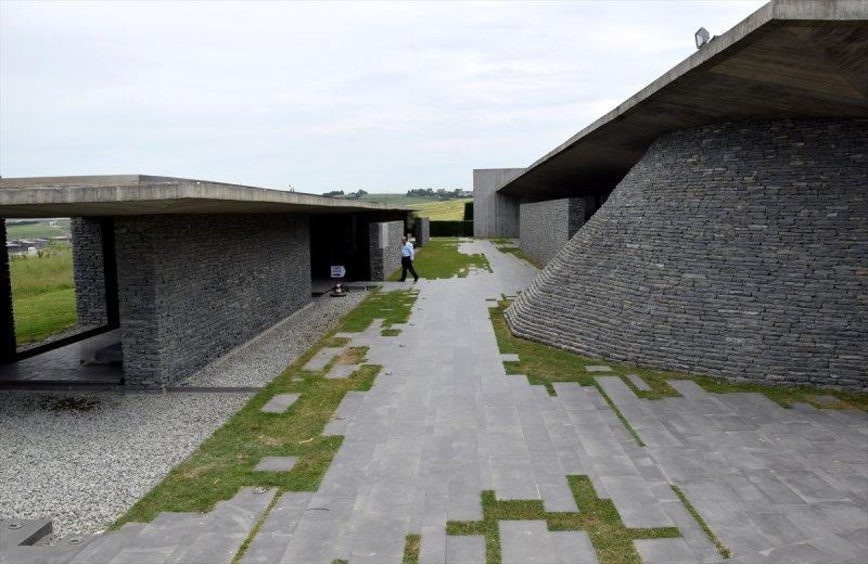 Modern yeraltı camisi: Sancaklar Camii