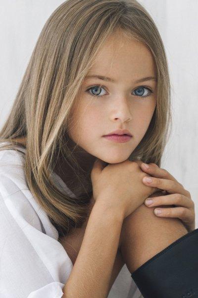 Dünyanın en güzel çocuğu Kristina Pimenova büyüyor