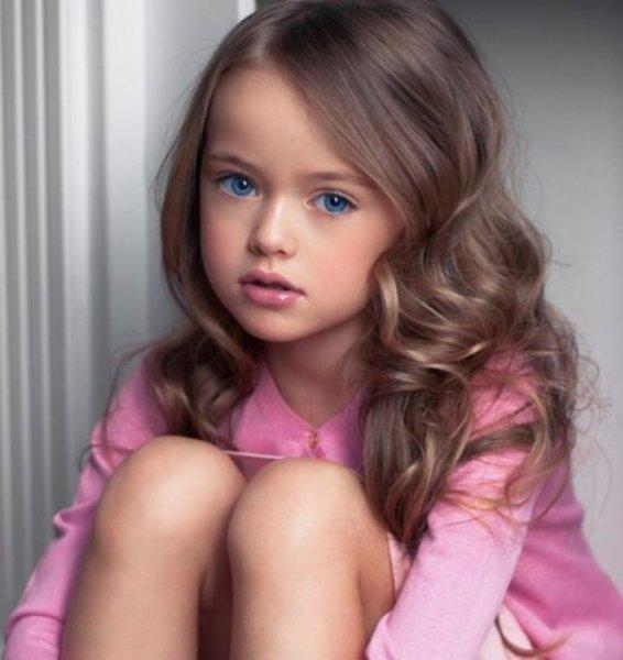 Dünyanın en güzel çocuğu Kristina Pimenova büyüyor