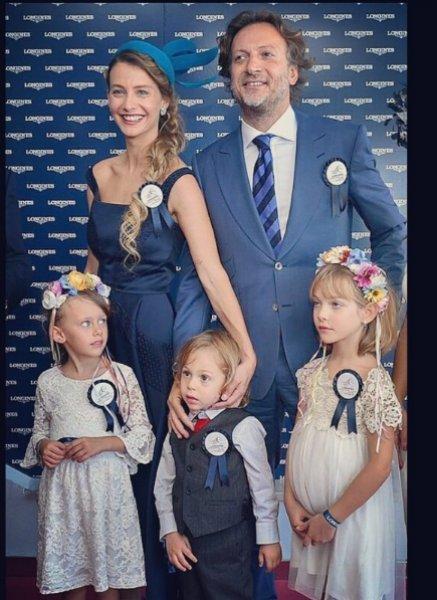 Tuba Ünsal boşandığını sosyal medyadan duyurdu 