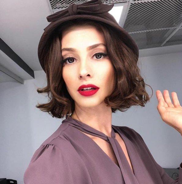 Tuba Ünsal boşandığını sosyal medyadan duyurdu 