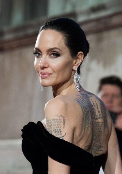 Angelina Jolie'nin 43'üncü yaşına özel 43 fotoğraf