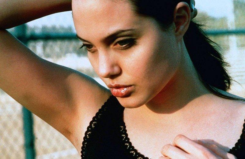 Angelina Jolie'nin 43'üncü yaşına özel 43 fotoğraf
