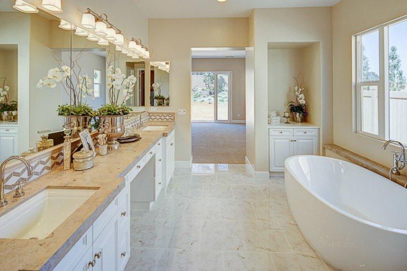 Güzel oyuncu Denise Richards’ın muhteşem evi 