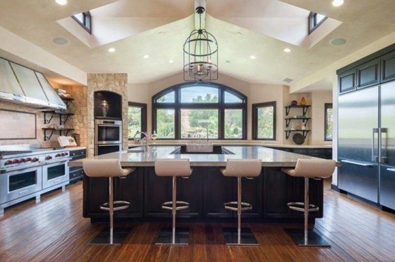 Güzel oyuncu Denise Richards’ın muhteşem evi 