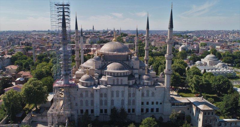 Sultanahmet Camii’nde dev restorasyon havadan görüntülendi