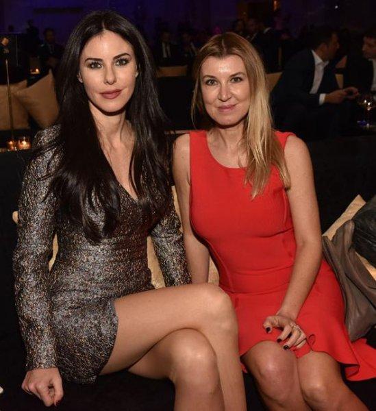 Cem Yılmaz ve Defne Samyeli tatile çıktı