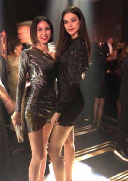 Cem Yılmaz ve Defne Samyeli tatile çıktı