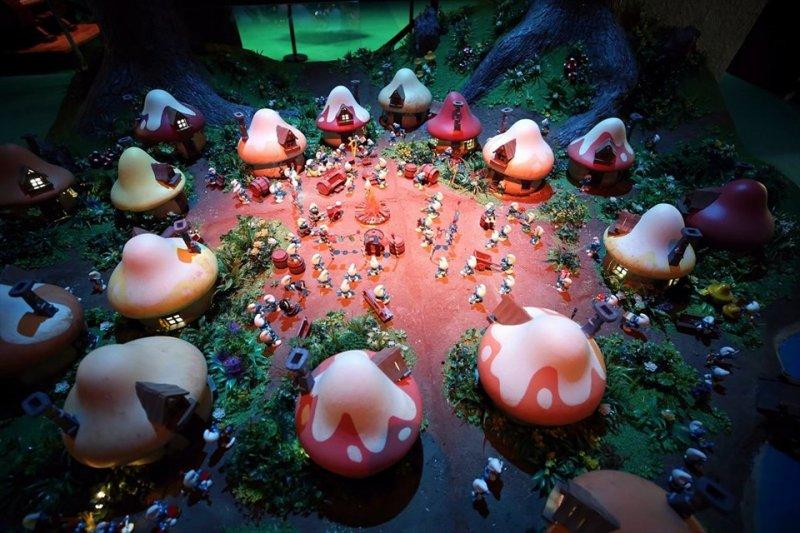 Şirinler Köyü Brüksel'de açıldı 