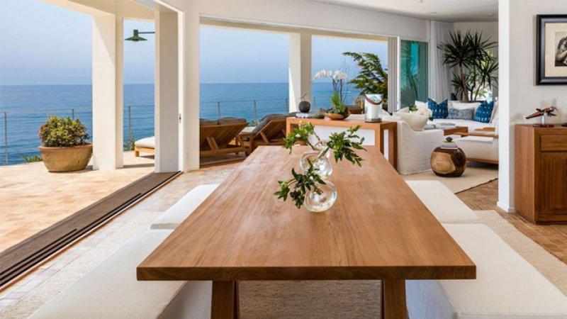 Ünlü model Cindy Crawford evini 45 milyon dolara sattı