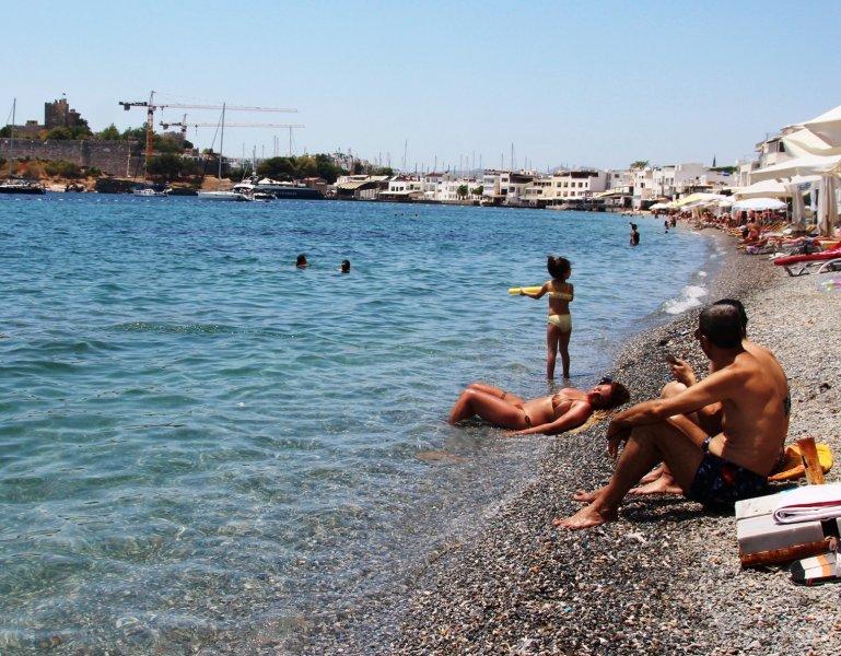 Bodrum plajlarında Bayram yoğunluğu